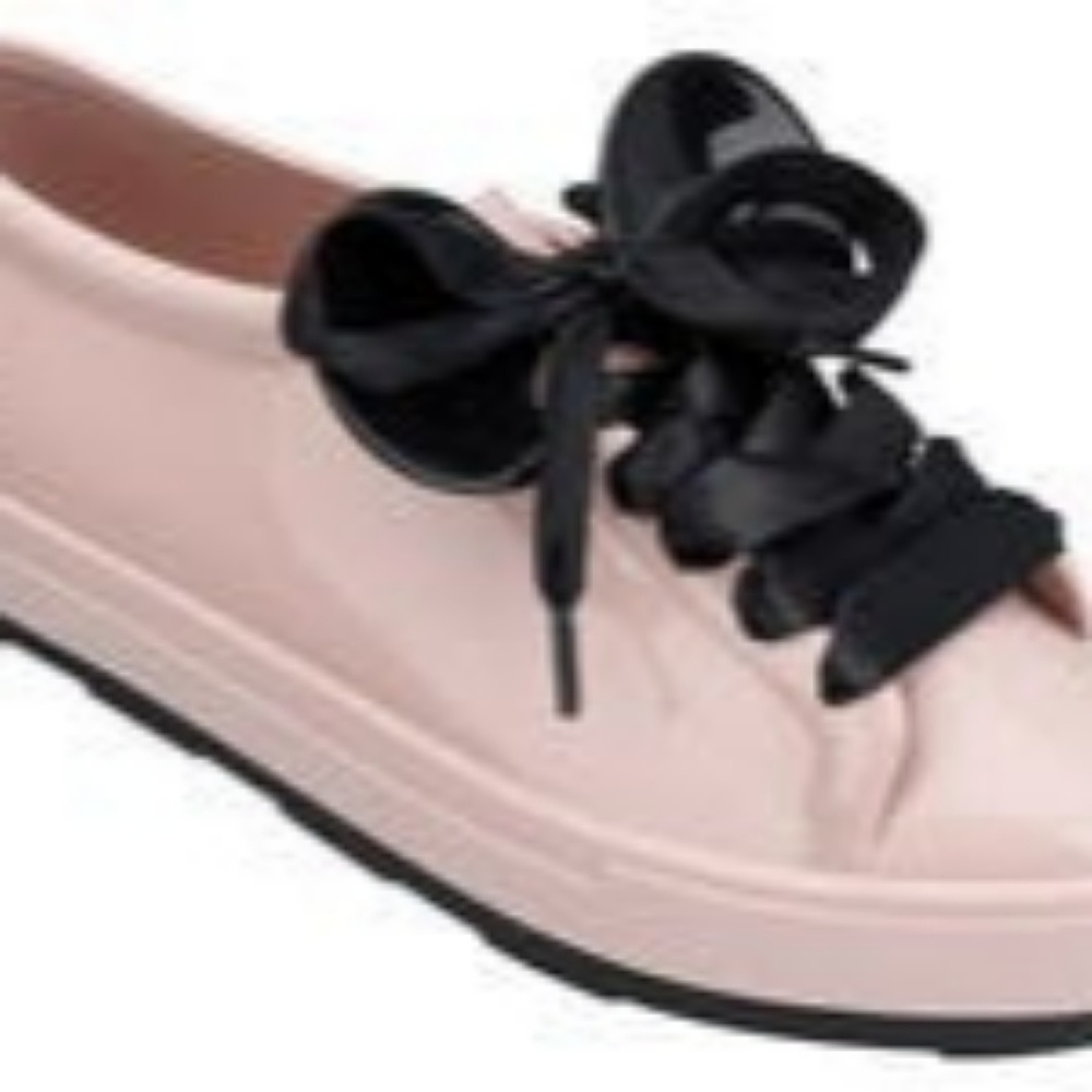 Disney melissa be melissa jelly sneaker nib size 6